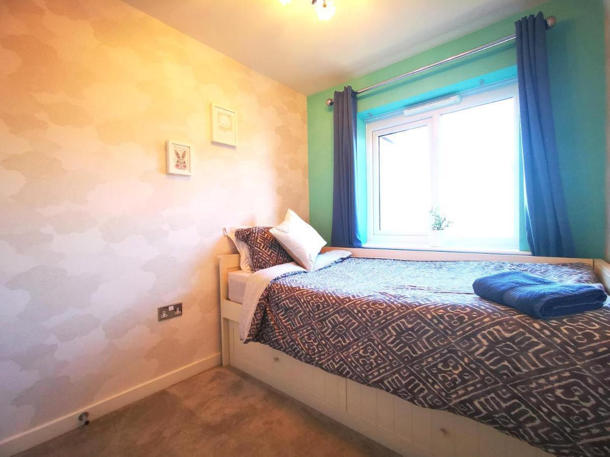 The Lawnswood - Central Manchester Holiday Home With Free Parking Екстер'єр фото