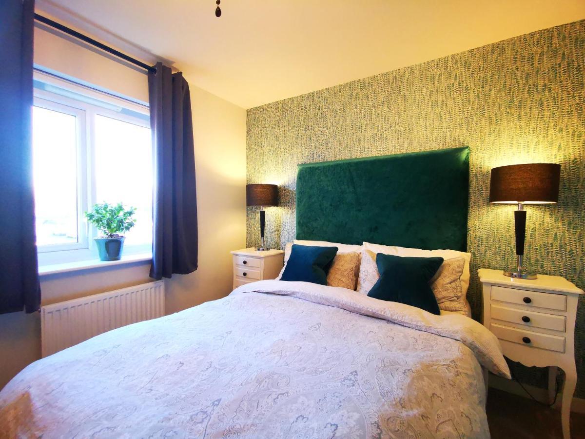 The Lawnswood - Central Manchester Holiday Home With Free Parking Екстер'єр фото