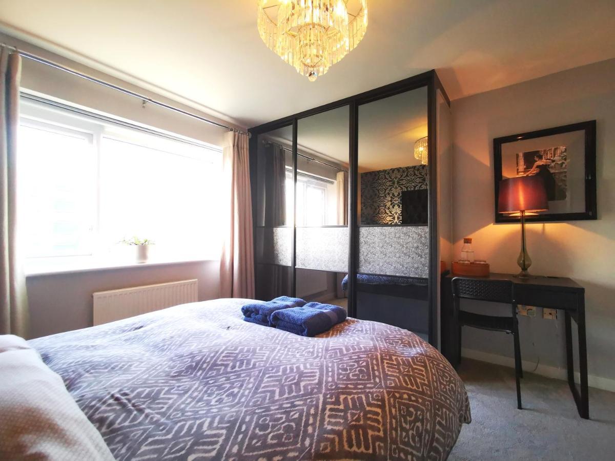 The Lawnswood - Central Manchester Holiday Home With Free Parking Екстер'єр фото
